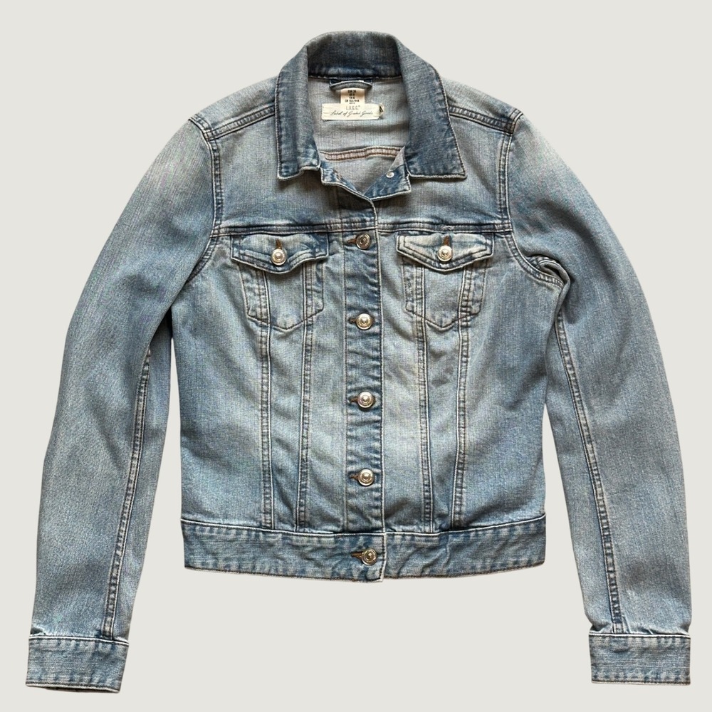 L.O.G.G. H&M Denim Jacket Size 6 Womens Light Wash Blue Button Front Trucker